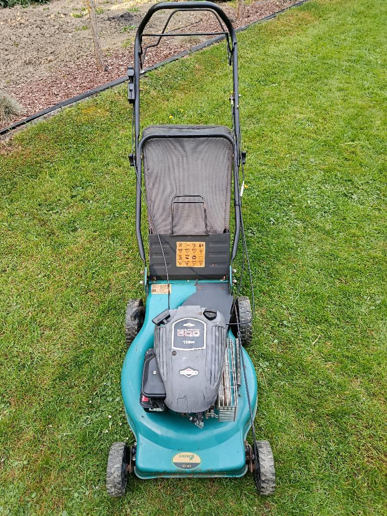 Tondeuse à gazon, Jardin & Terrasse, Tondeuses à gazon, Briggs & Stratton, Tondeuses à gazon à essence, 40 à 49 cm, Enlèvement