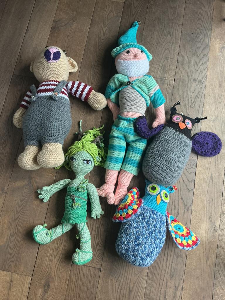 5 zelf gemaakte poppen, Ophalen of Verzenden, Zo goed als nieuw