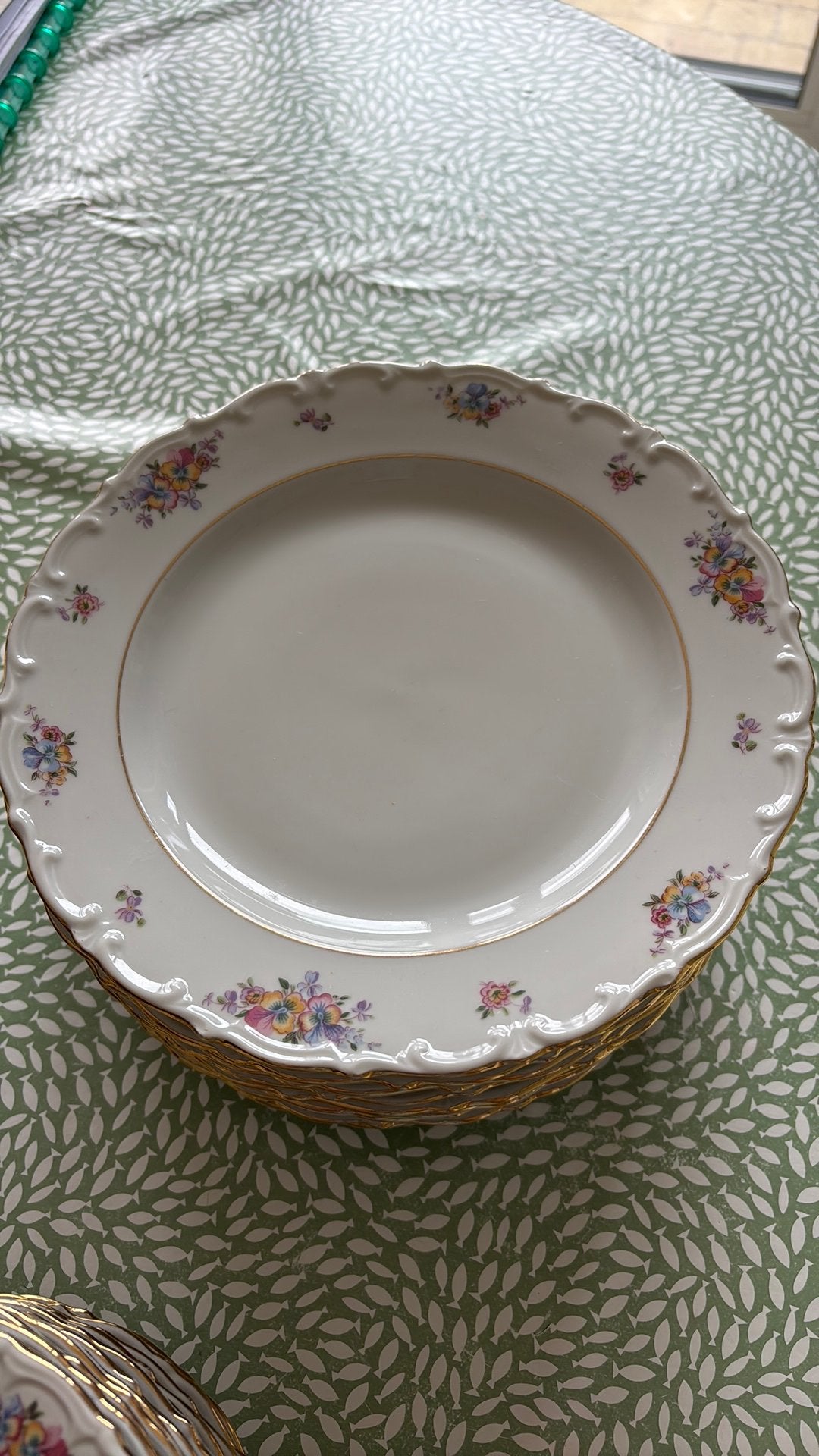 Antieken servies, Enlèvement