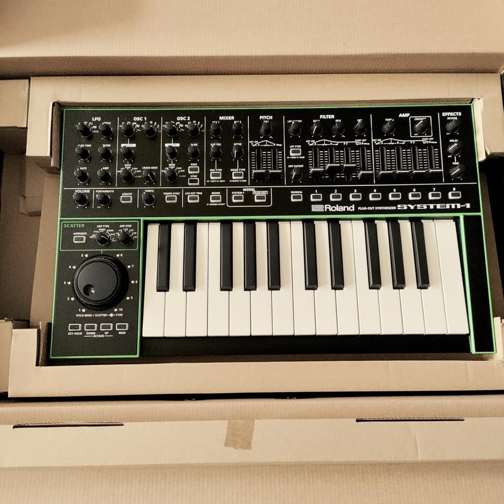 Roland System 1 à vendre (à peine utilisé), Musique & Instruments, Enlèvement ou Envoi, Comme neuf, Roland