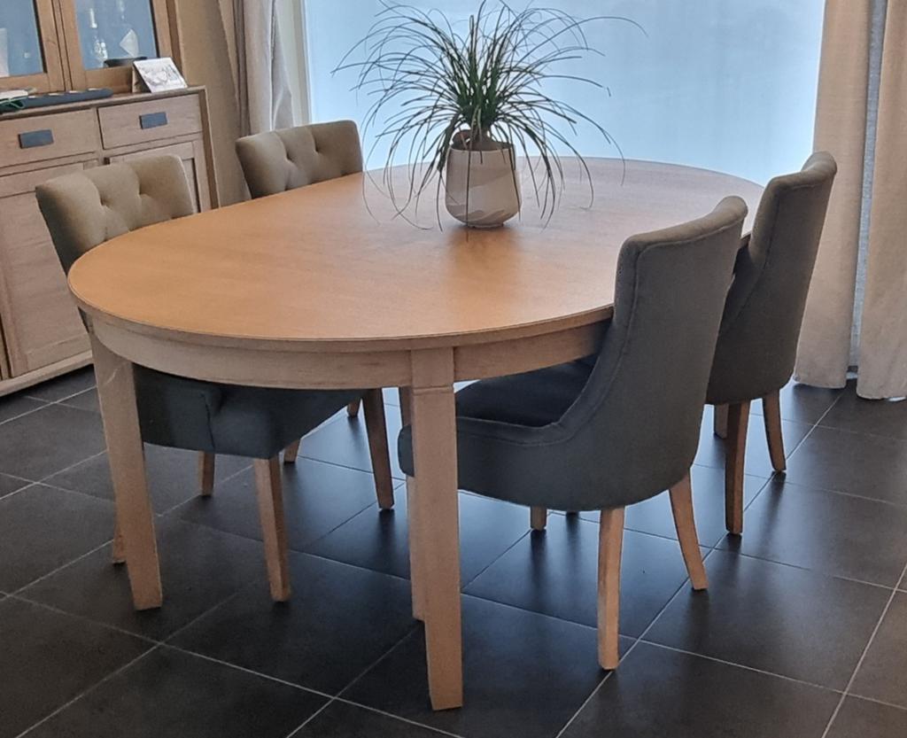 Eettafel met vergrootoptie, Enlèvement