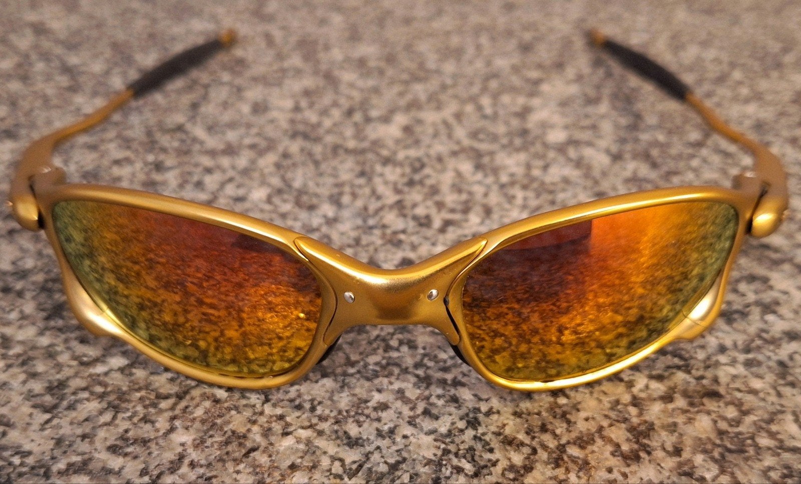 goudkleurige Oakley Juliet met Polarized Fire Iridium-glazen, Zonnebril, Overige kleuren, Ophalen of Verzenden, Zo goed als nieuw