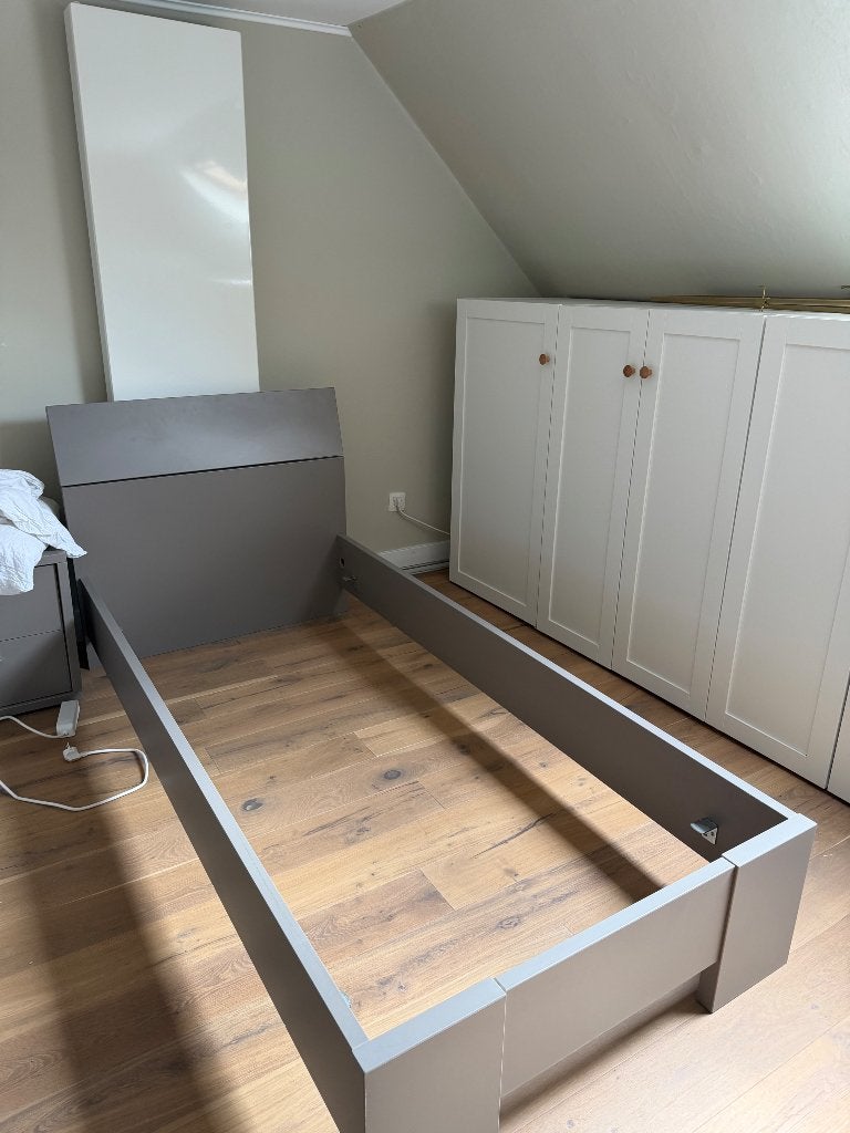 Gratis bed, Enlèvement, Comme neuf, Une personne