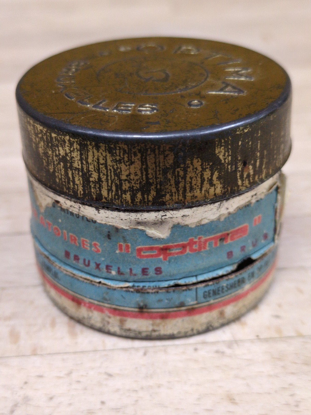 Ancienne boîte des Laboratoires Optima Bruxelles, Enlèvement ou Envoi