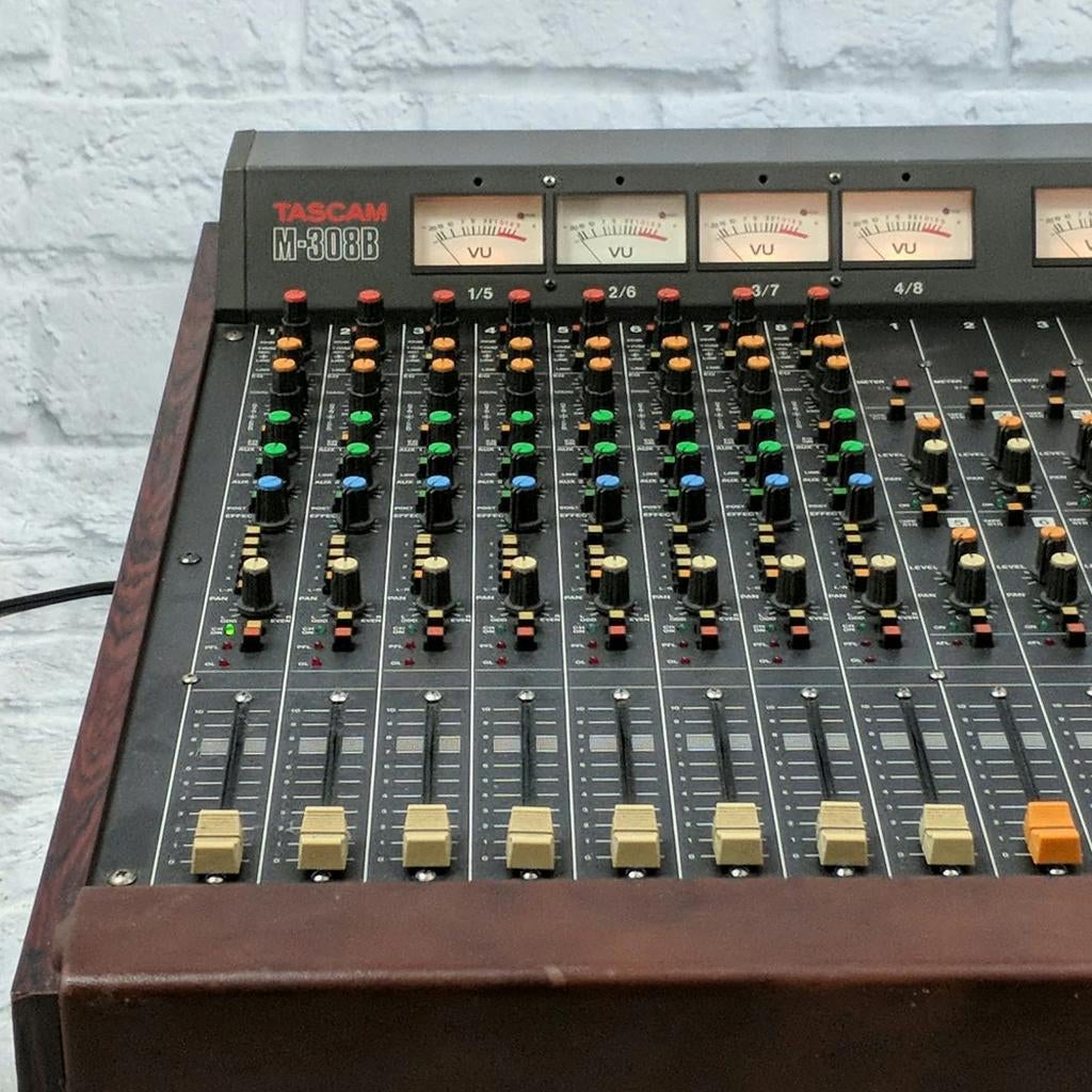 GEZOCHT: Tascam M-308 (of gelijkaardig vintage studiomixer), Ophalen of Verzenden, Gebruikt, 5 tot 10 kanalen