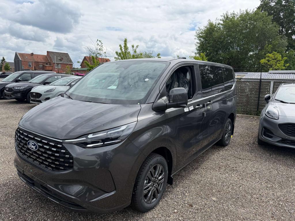Ford Transit Custom Ford Tourneo Custom titanium 2.5 PHEV 34, Auto's, Ford, Te koop, Transit, 360° camera, Adaptieve lichten, Adaptive Cruise Control