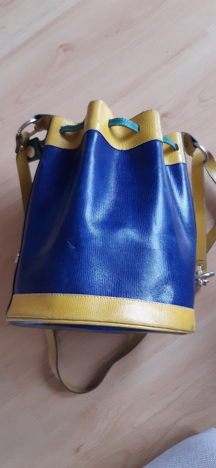 Besace bicolore, Handtassen en Accessoires, Tassen | Schoudertassen, Ophalen, Gebruikt, Overige merken, Leer