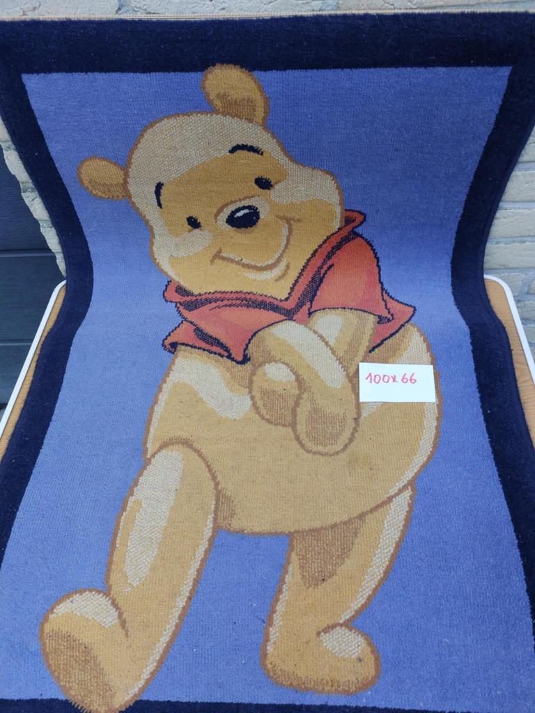 Tapijt Kinderkamer Winnie Dephooh 100 x66, Kinderen en Baby's, Ophalen, Zo goed als nieuw