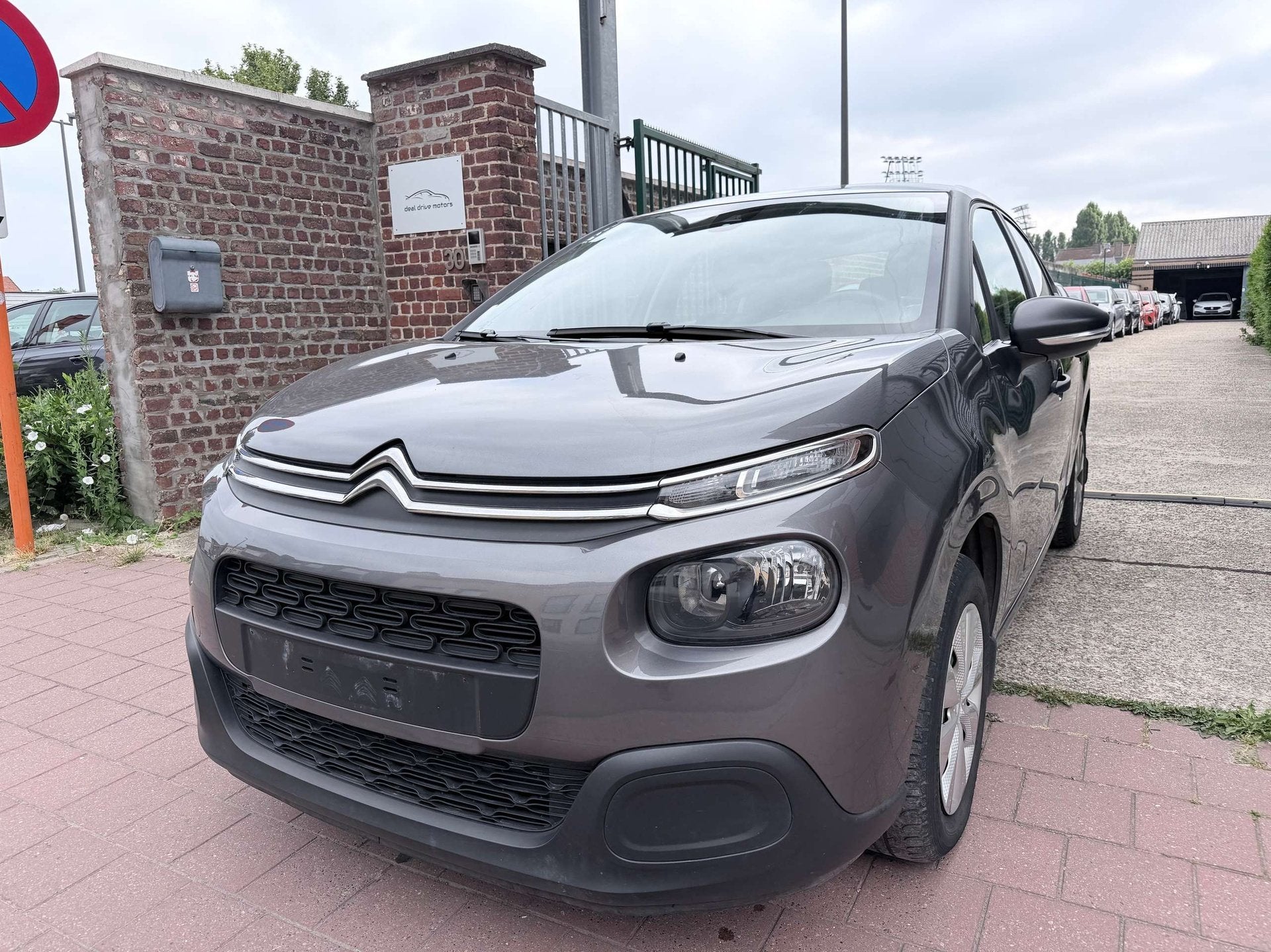 Citroen C3 1.2 I EDITION LIVE | AIRCO | CRUISE, Autos, Citroën, Argent ou Gris, Achat, 50 kW, Euro 6