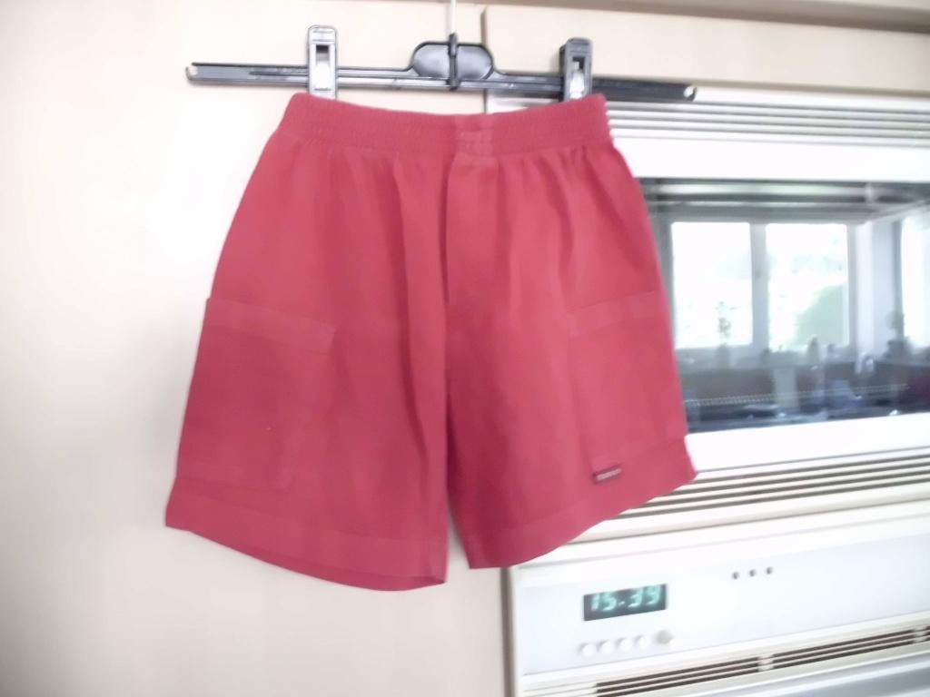 Shorten, verschillende Merken. maat 98  maat 104  maat 116, Enfants & Bébés, Vêtements enfant | Taille 98, Pantalon, Garçon ou Fille