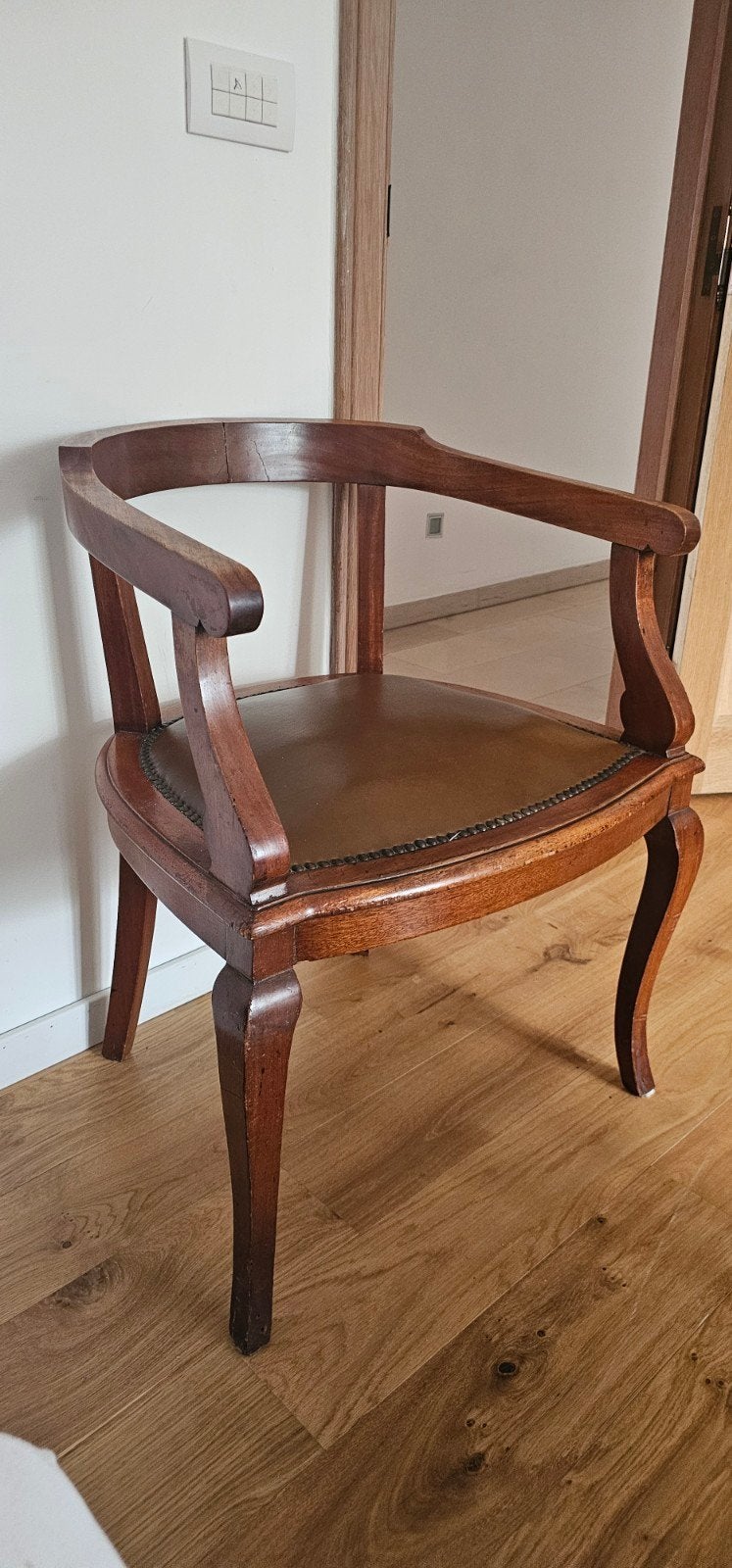 Chaise / Fauteuil cabriolet en cuir véritable et bois massif, Enlèvement