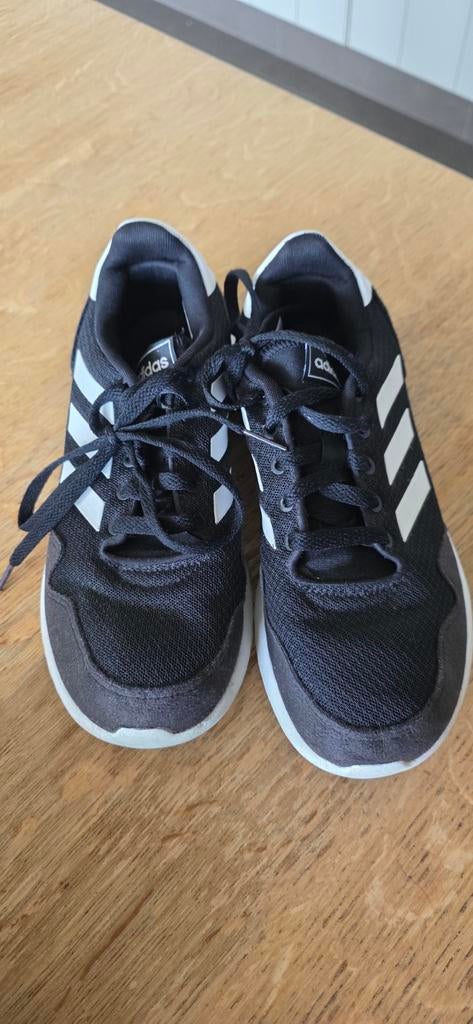 Sneakers zwart Adidas 38 nieuwstaat, Sports & Fitness, Course, Jogging & Athlétisme, Adidas, Course à pied, Enlèvement ou Envoi