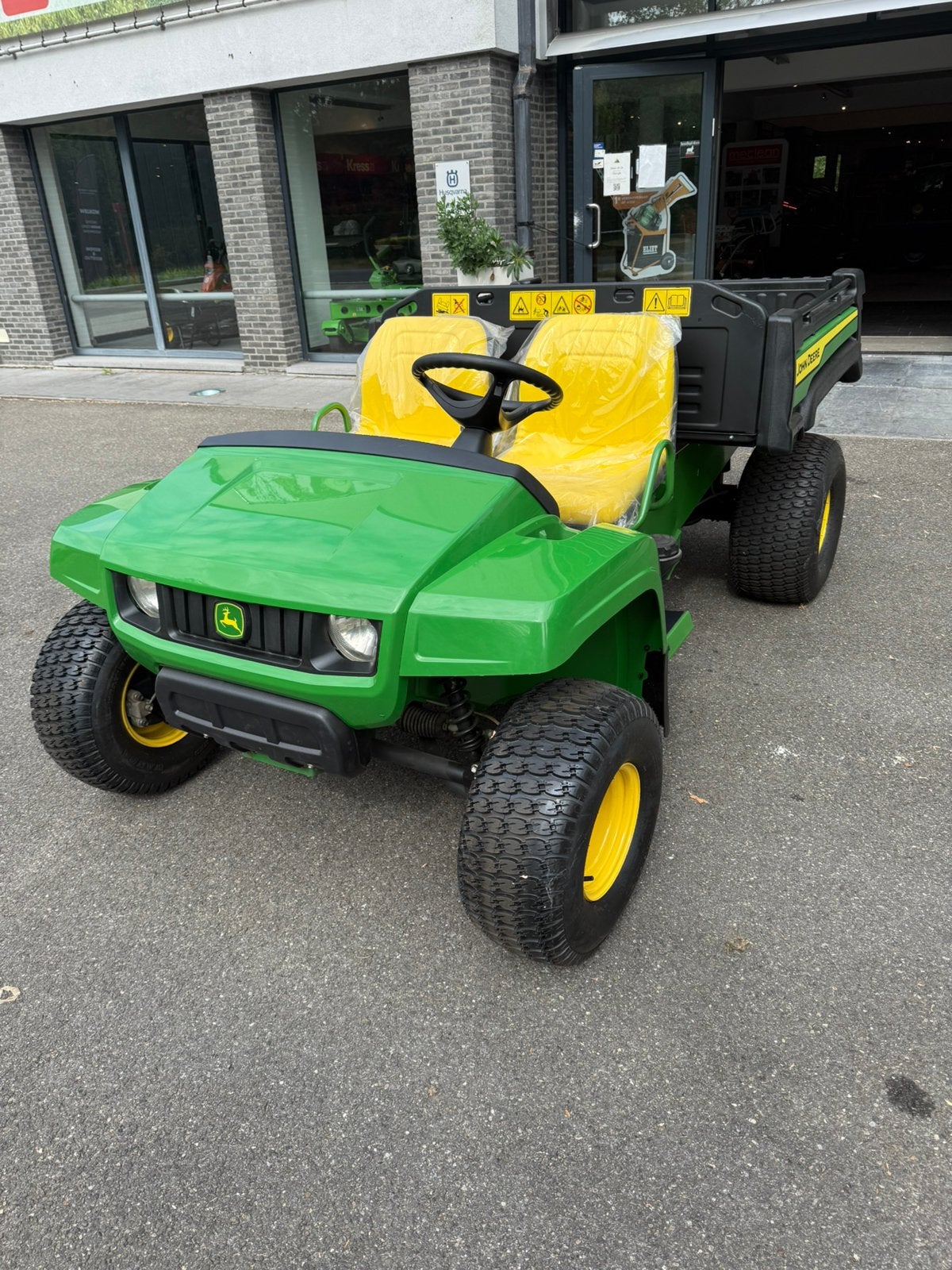 John Deere Gator TX entièrement reconditionné, Enlèvement, Neuf, Démarrage électrique