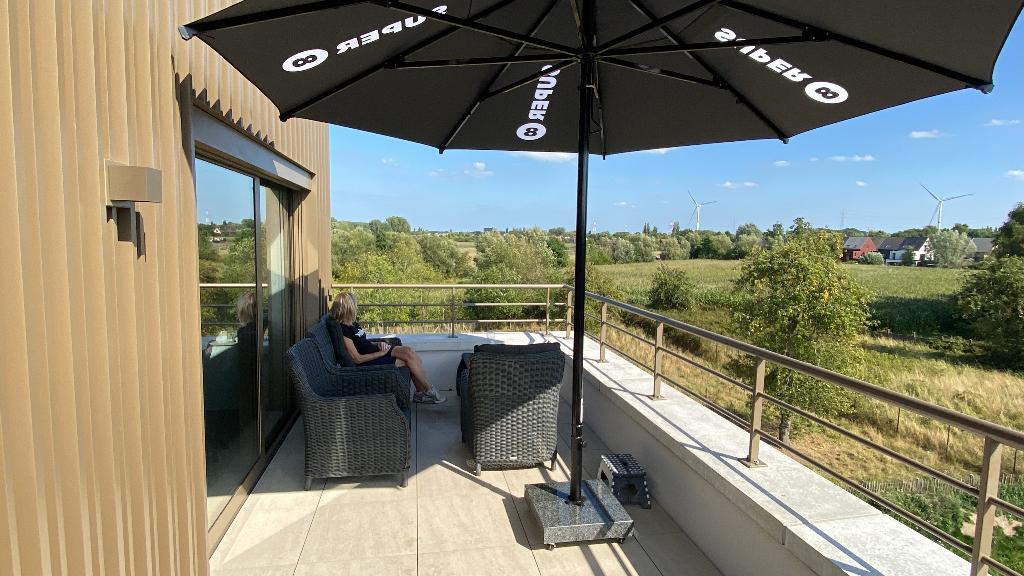 Horeca parasol, Ophalen, Zo goed als nieuw, 2 tot 3 meter