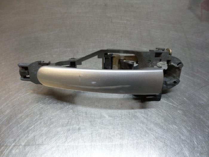 Poignée portière 2portes droite d'un Volkswagen Lupo (Lupo, Volkswagen, -, 3 mois de garantie, Utilisé
