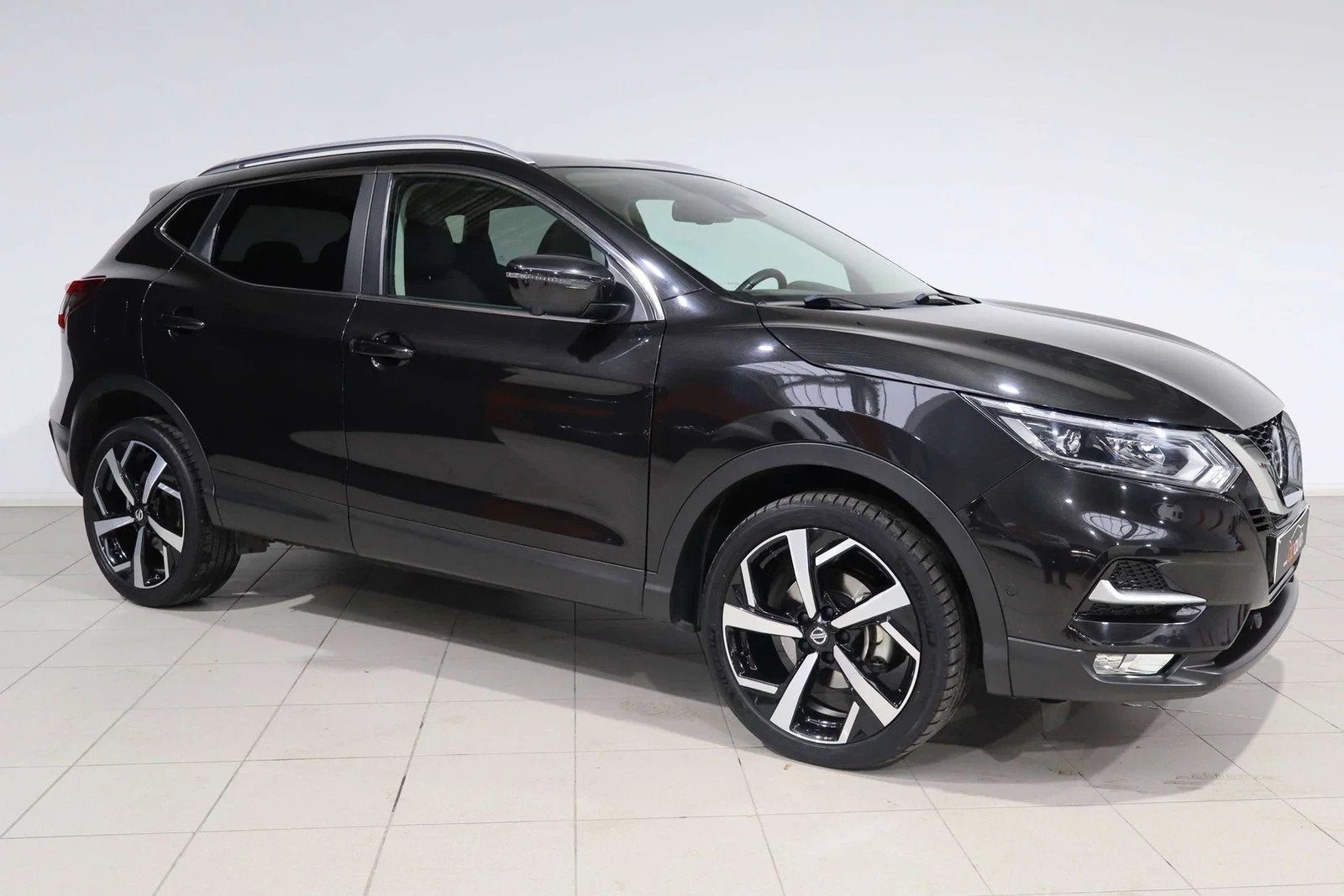 Nissan QASHQAI Qashqai 1.3 DIG-T DCT (automatique), Achat, Entreprise, Noir, 5 portes
