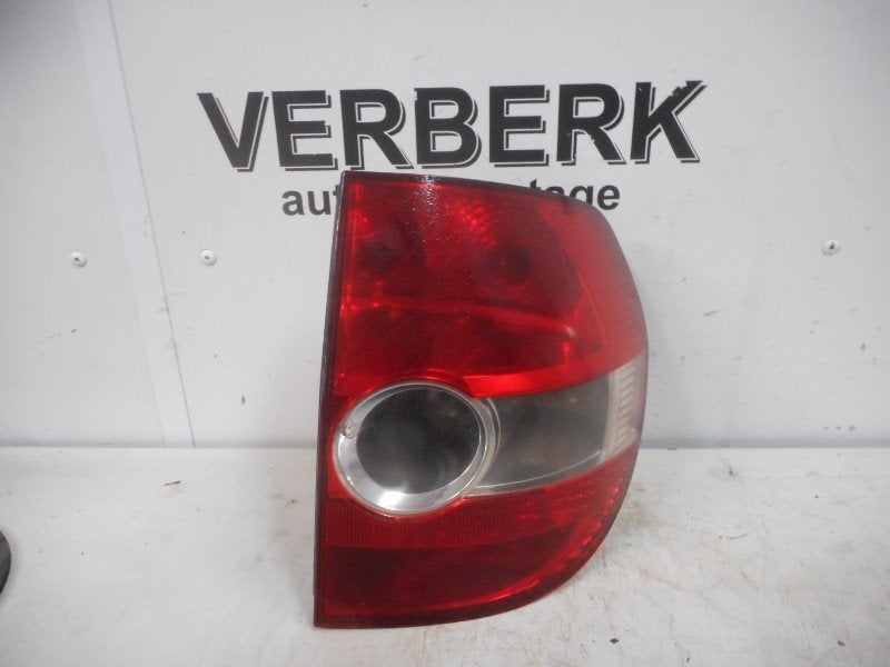 FEU ARRIÈRE DROIT Volkswagen Fox (5Z) (5Z0045096), Volkswagen, Valeo, Utilisé, 100, rue de Courcelles
75017  Paris, FR