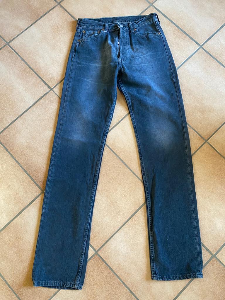 Levi's 501 jeans noir surteint délavé W29 L34 Espagne Exc ét, Vêtements | Hommes, Envoi, Noir, Levi’s
