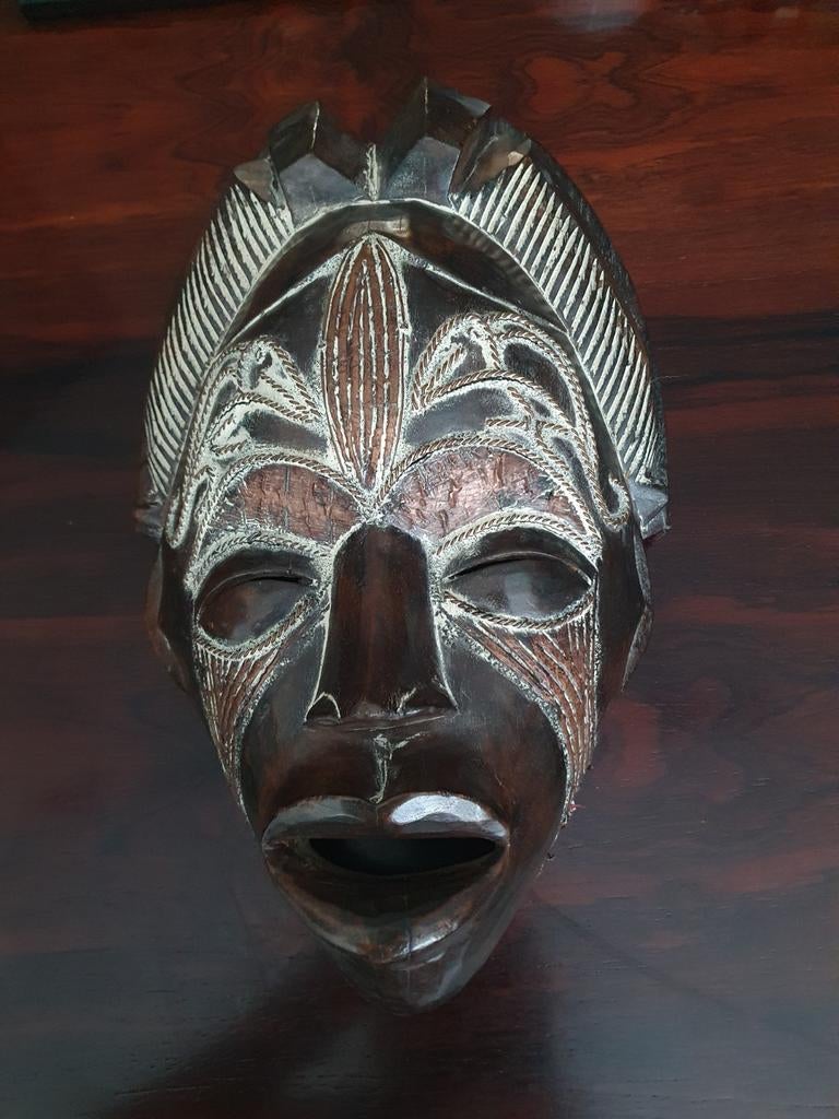 Maskers, Huis en Inrichting, Ophalen