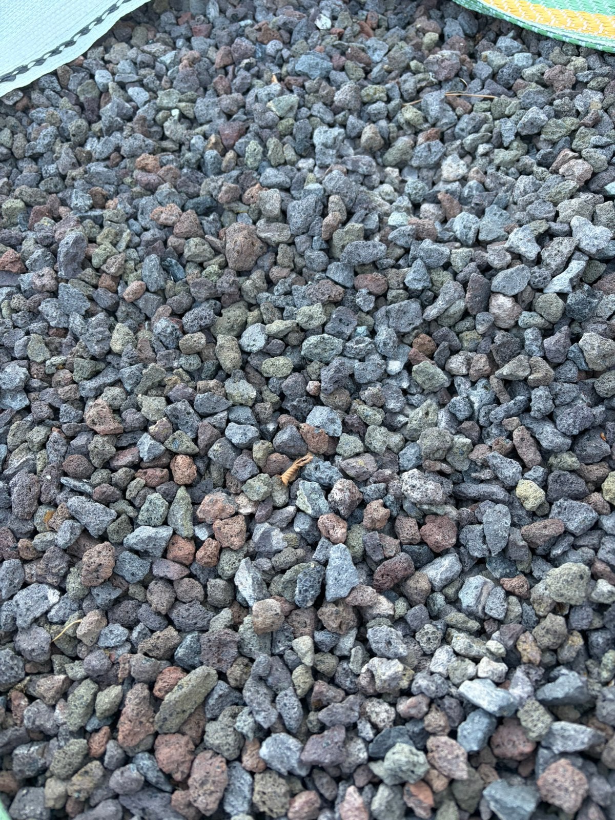 1 kubiek lavasteentjes : Lava split 8/16, Ophalen, Lava, Split