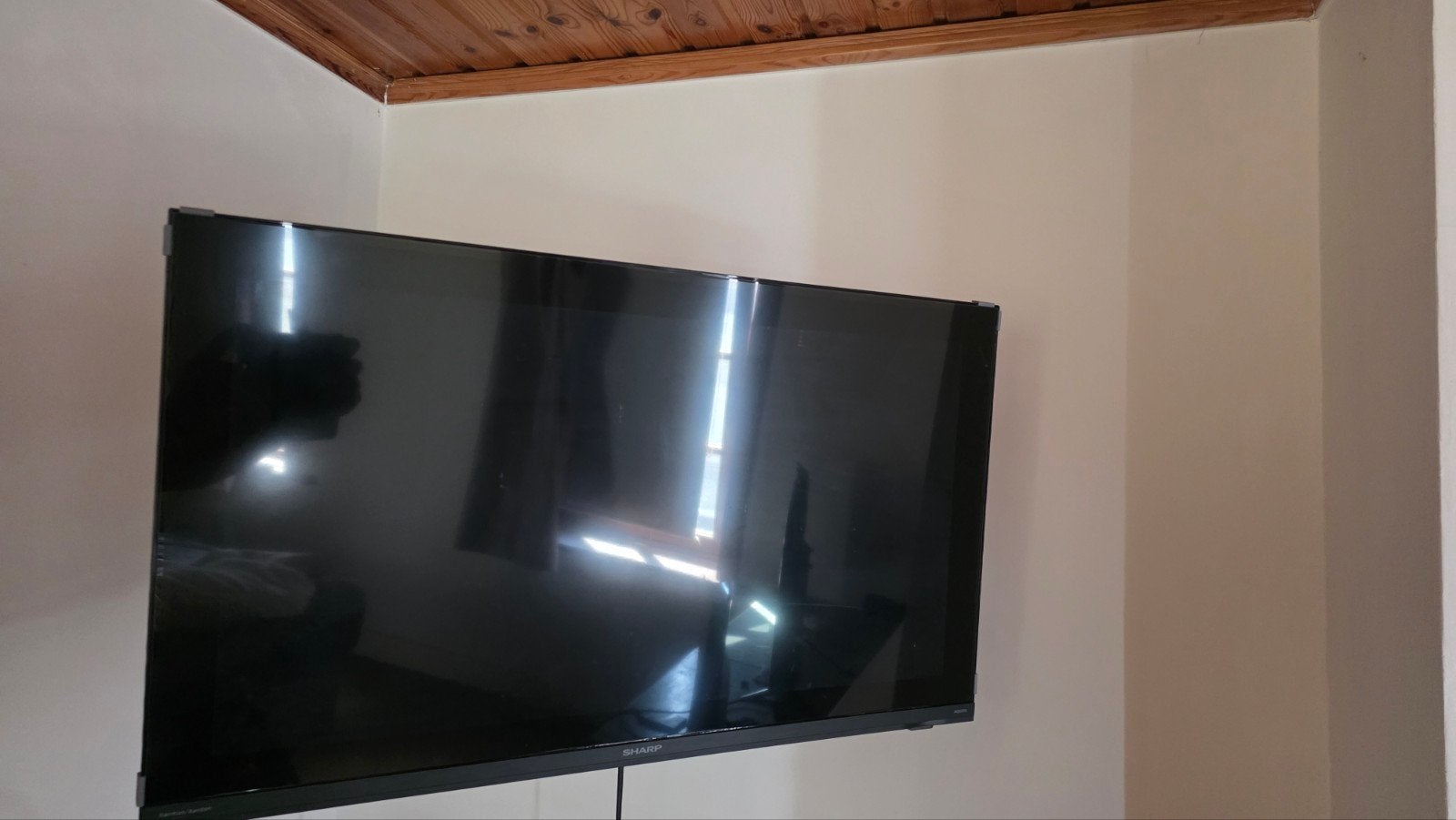 tv sharp 81cm met ophangbeugel, Enlèvement, Sharp