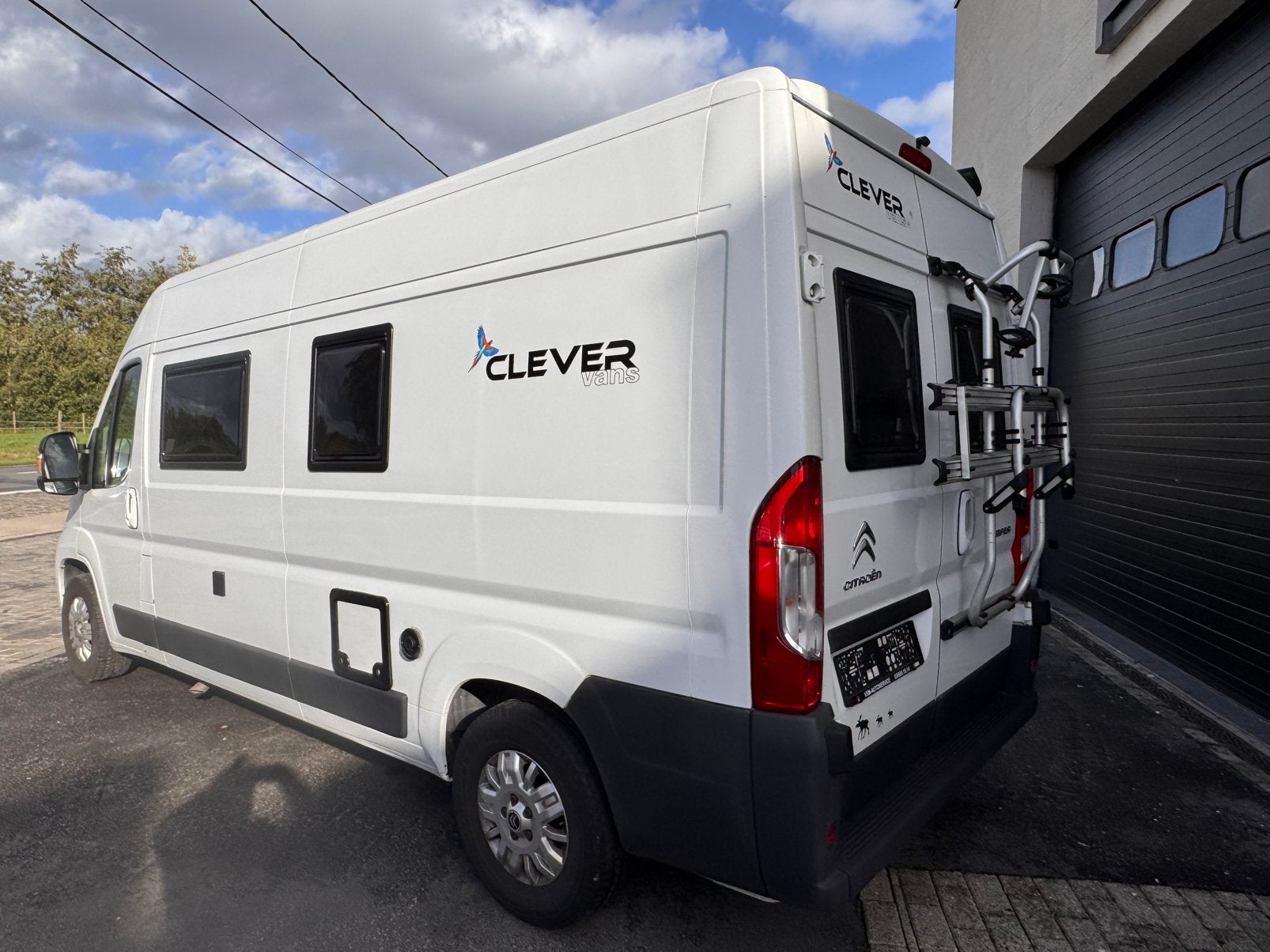 CLEVER VANS BUSCAMPER 2017 euro 6, Caravans en Kamperen, Buscamper of Camperbus, Bedrijf, Overige merken, 6 tot 7 meter