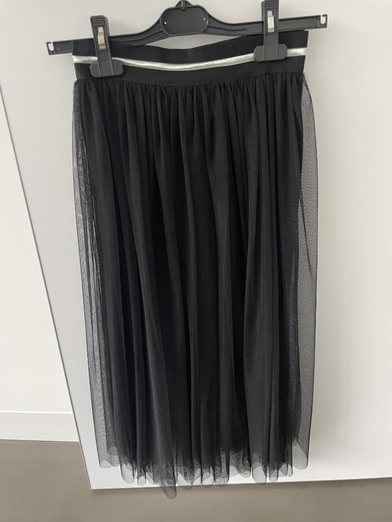 Zwart tulerok met onderrok van Amélie & Amélie, Kleding | Dames, Ophalen of Verzenden, Zo goed als nieuw, Maat 36 (S), Onder de knie