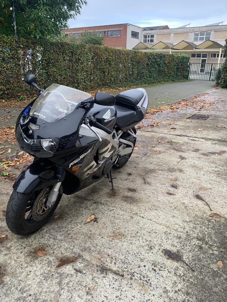 Honda fireblade 990 bouwjaar 1999, Motoren, Motoren | Honda, Gebruikt, Meer dan 35 kW, 990 cc, Handgeschakeld