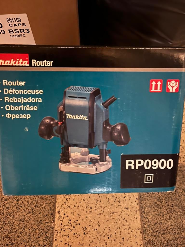 Makita RP0900, Doe-het-zelf en Bouw, Ophalen, Zo goed als nieuw