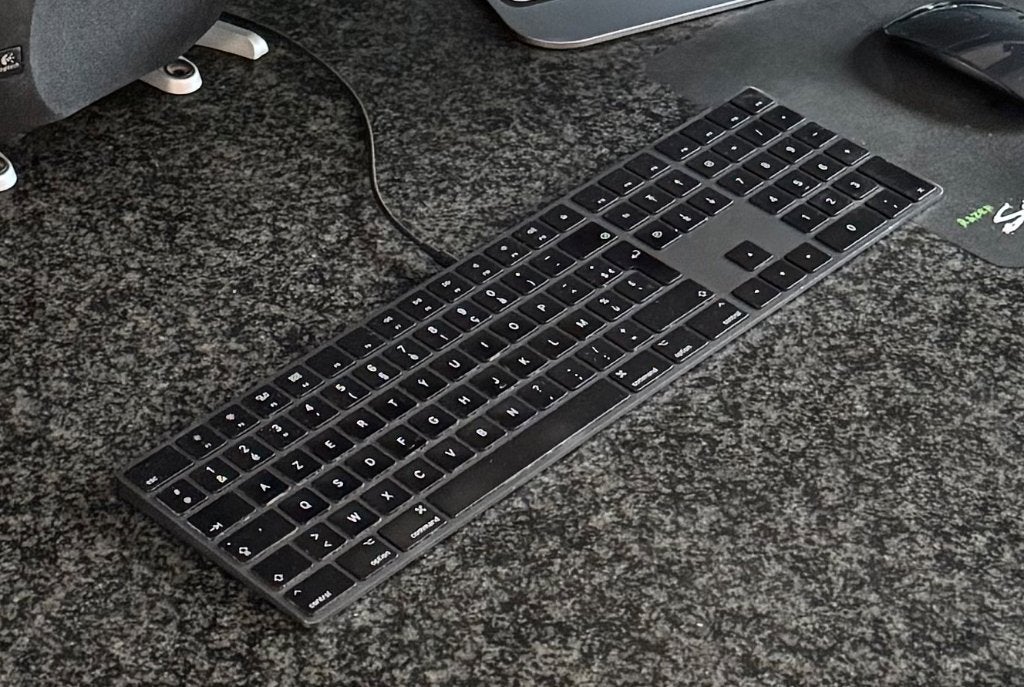 Apple Magic Keyboard - AZERTY, Computers en Software, Azerty, Ophalen of Verzenden, Zo goed als nieuw, Draadloos