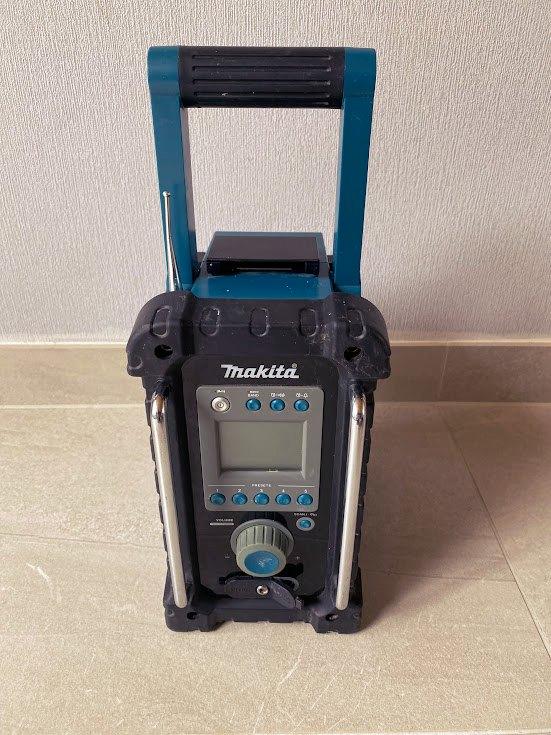 Makita Werfradio BMR100, Audio, Tv en Foto, Radio's, Ophalen of Verzenden, Bouwradio