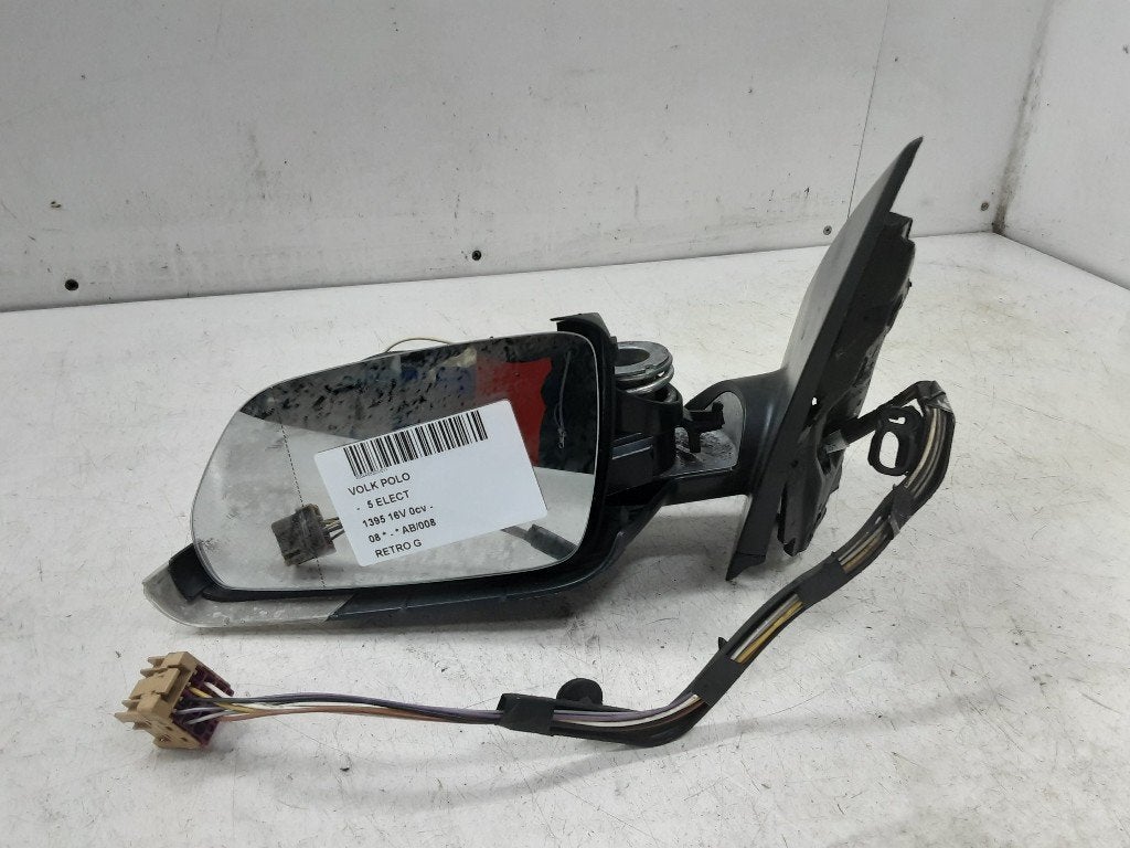 SPIEGEL LINKS Volkswagen Polo IV (9N1 / 2/3), Gebruikt, Volkswagen, Mevr. I. Hauben, Rue de l'Espoir 34 34
4030  GRIVEGNÉE, BE