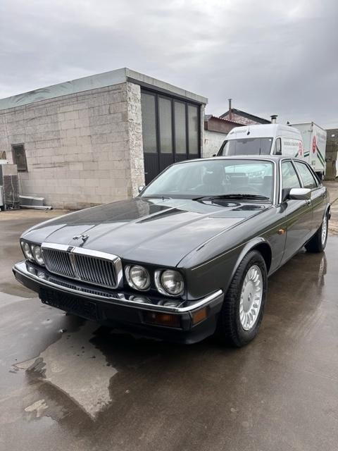 Prachtige Jaguar XJ6, Autos, Cuir, Argent ou Gris, Achat, 5 portes