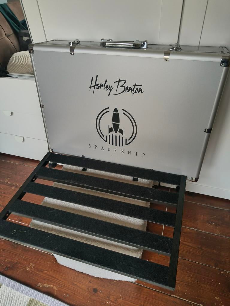 Harley Benton Spaceship 60 XL + Case, Ophalen, Nieuw, Elektrische gitaar