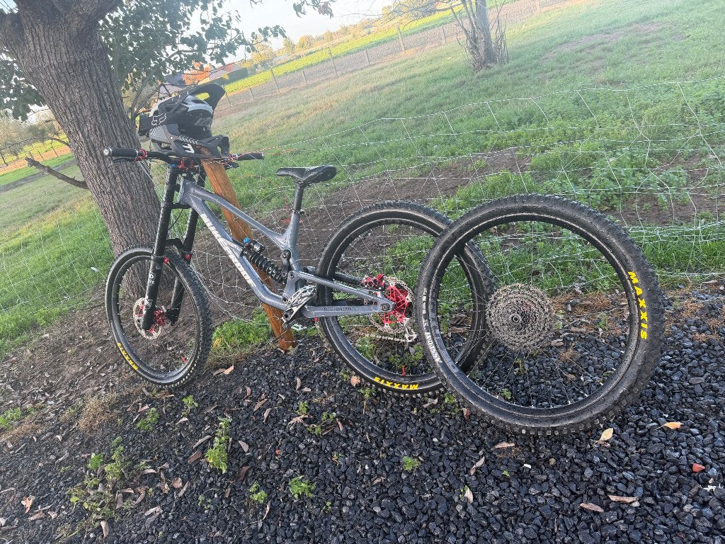 Mtb nukeproof downhill, Vélos & Vélomoteurs, Enlèvement, Utilisé