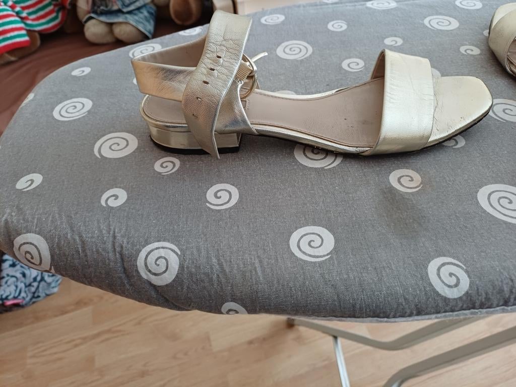 Sandalen Esprit goud maat 39, Kinderen en Baby's, Ophalen