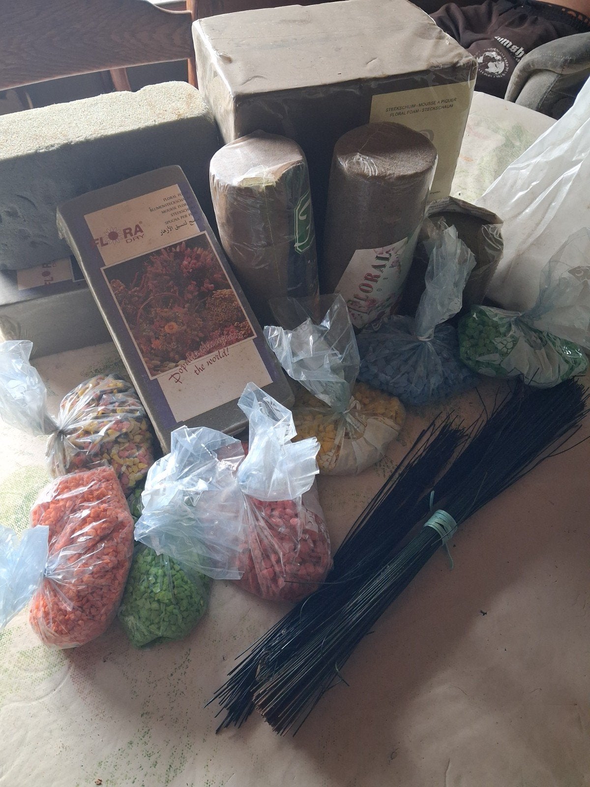 bloemschikken materiaal, Ophalen