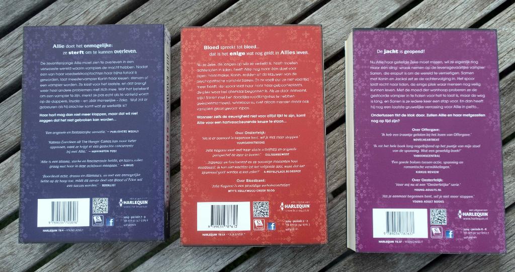 Boeken - Fantasy - Julie Kagawa, Ophalen of Verzenden, Zo goed als nieuw