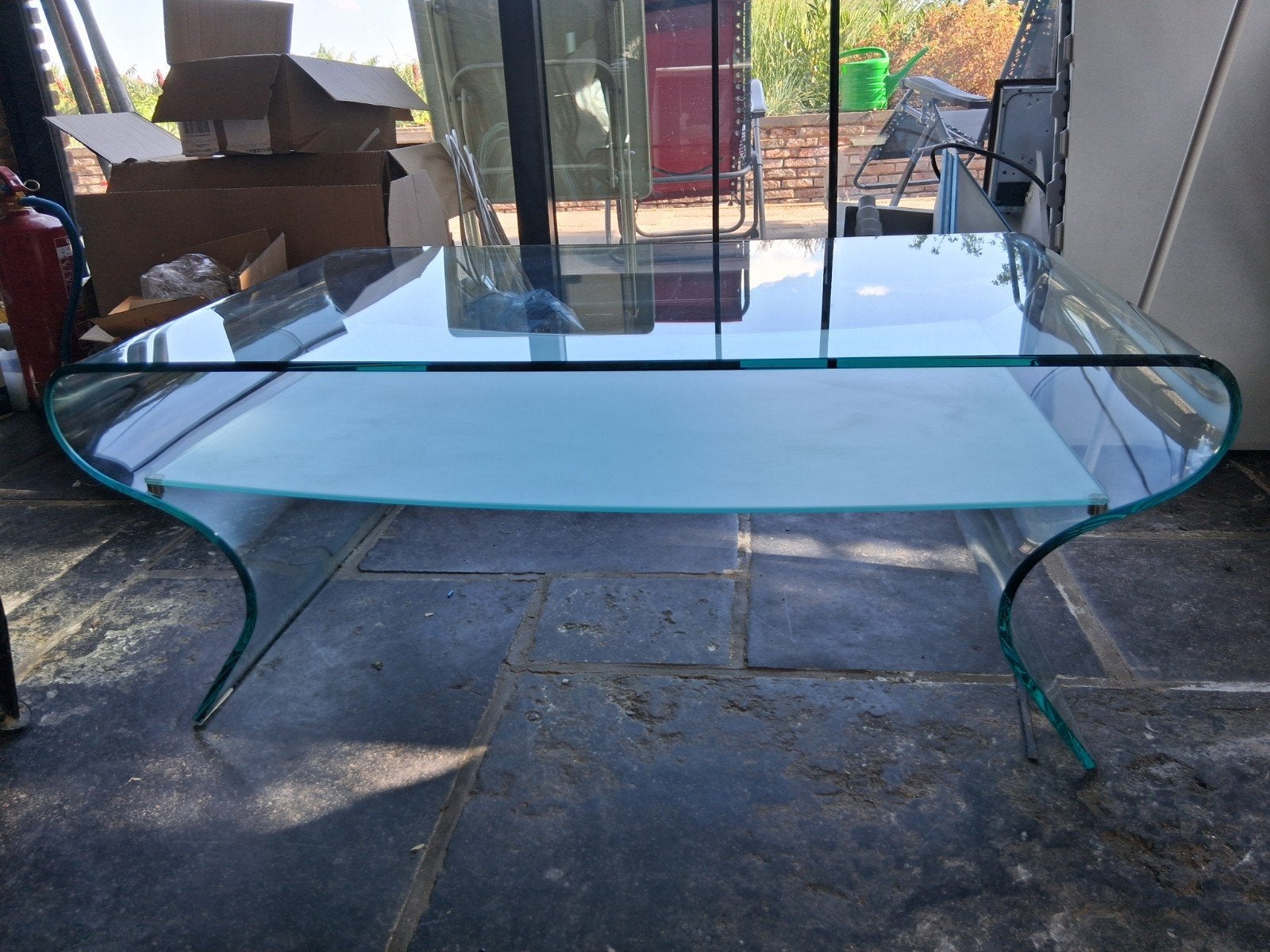 Salontafel in de woonkamer, Huis en Inrichting, Tafels | Salontafels, Ophalen, 100 tot 150 cm, Design, 50 tot 100 cm