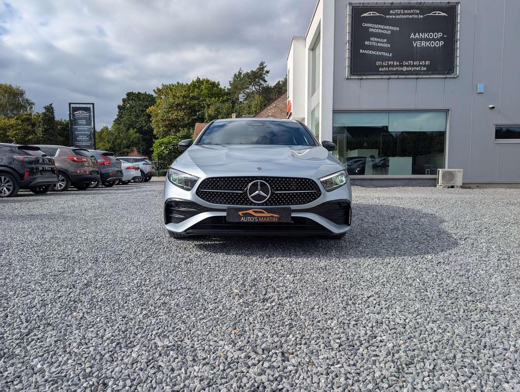 Mercedes-Benz A-Klasse 200 AMG Line | NIGHT | NAVI | AMBIENT, Gebruikt, Zwart, 4 cilinders, Alcantara