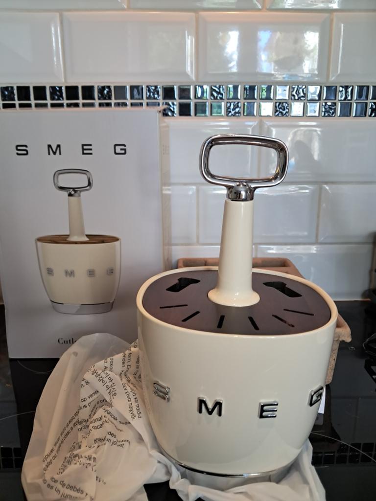 Smeg support couvert, Maison & Meubles, Cuisine | Couverts