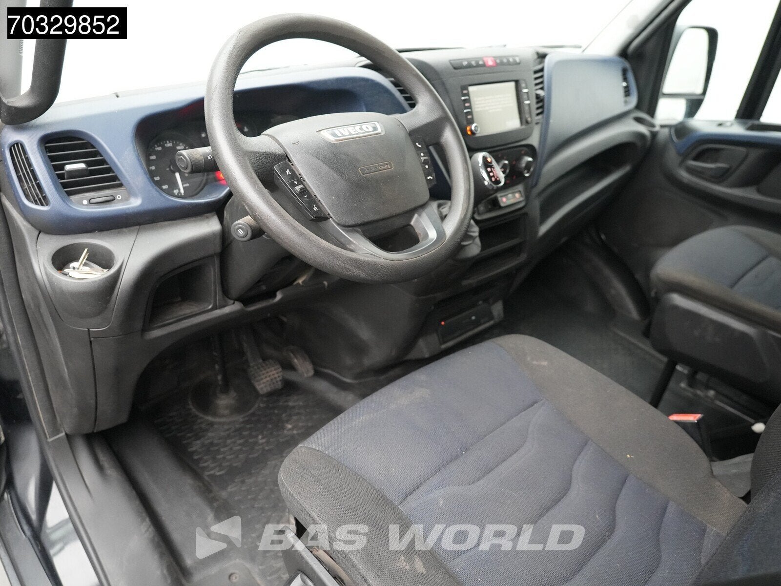 Iveco Daily 35S16 L2H2 Airco Cruise Parkeersensoren Trekhaak, Automaat, Stof, Gebruikt, Euro 6