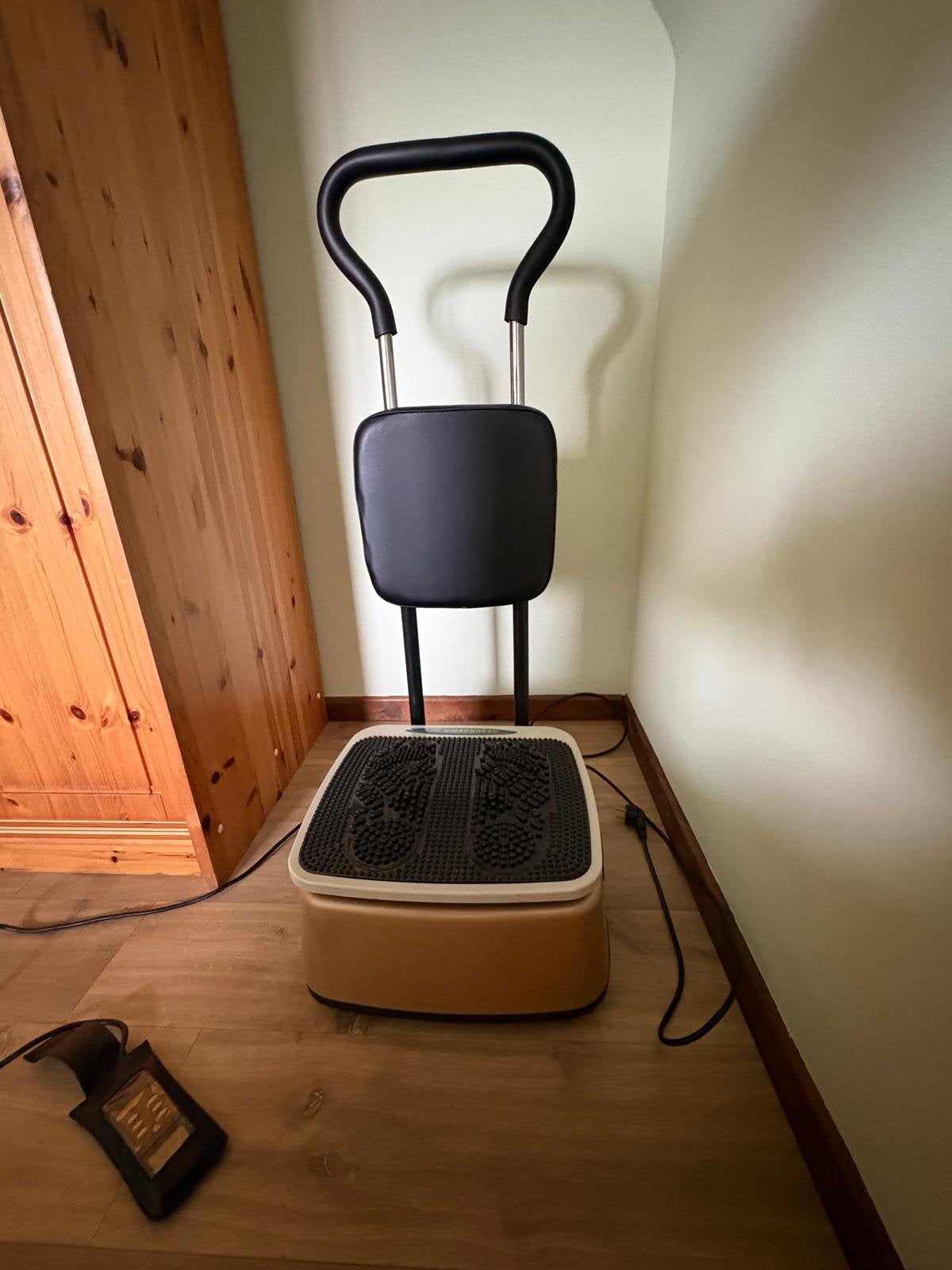 Trilplaat vibroboard, Sport en Fitness, Fitnessapparatuur, Ophalen, Gebruikt, Armen, Trilplaat