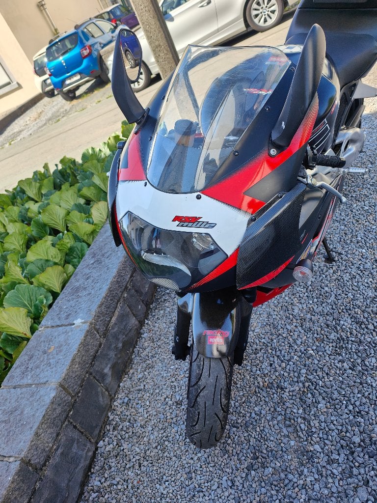 Aprilia rsv 1000, Motos, Motos | Aprilia, Occasion, Plus de 35 kW, 2 cylindres, Super Sport