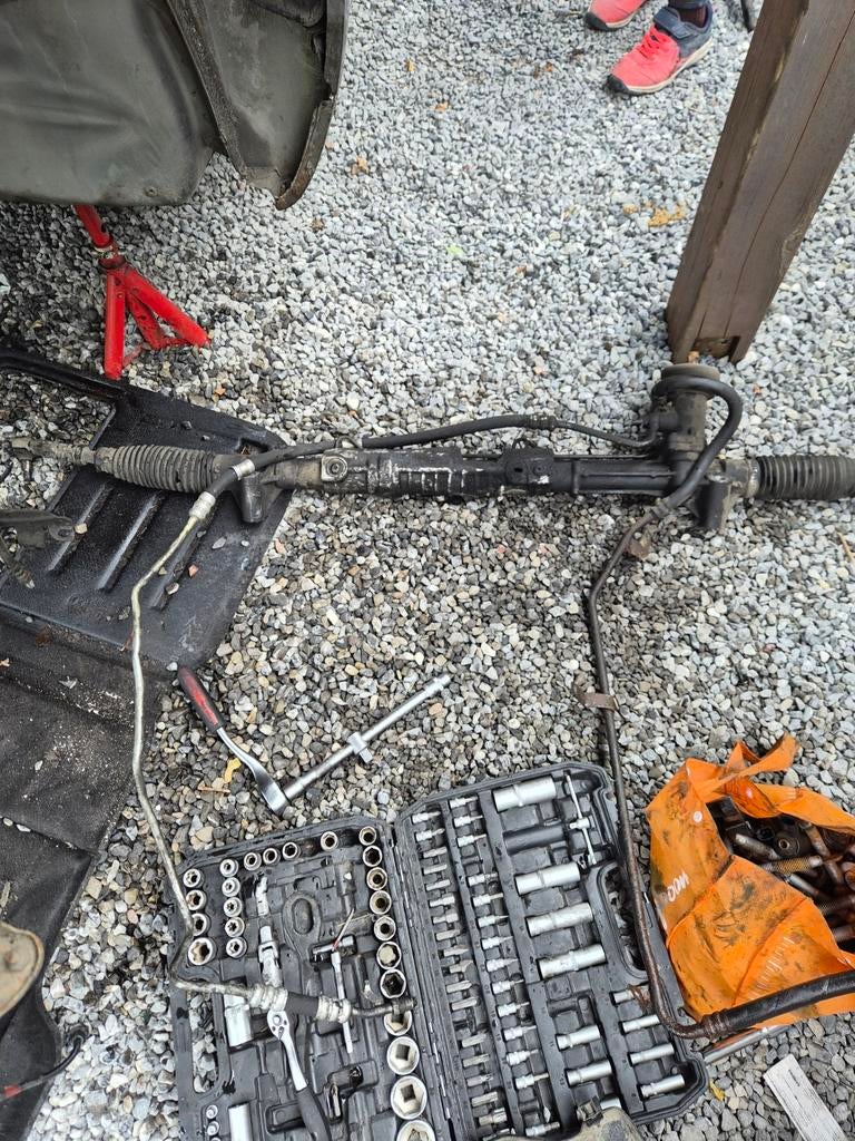 A vendre pièces alpha Roméo 159 1.9jtm 8v