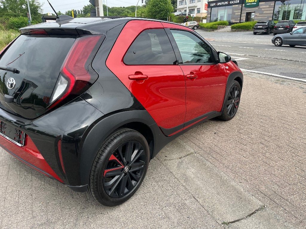 TOYOTA AYGO X, Autos, Achat, 998 cm³, Euro 6, Entreprise