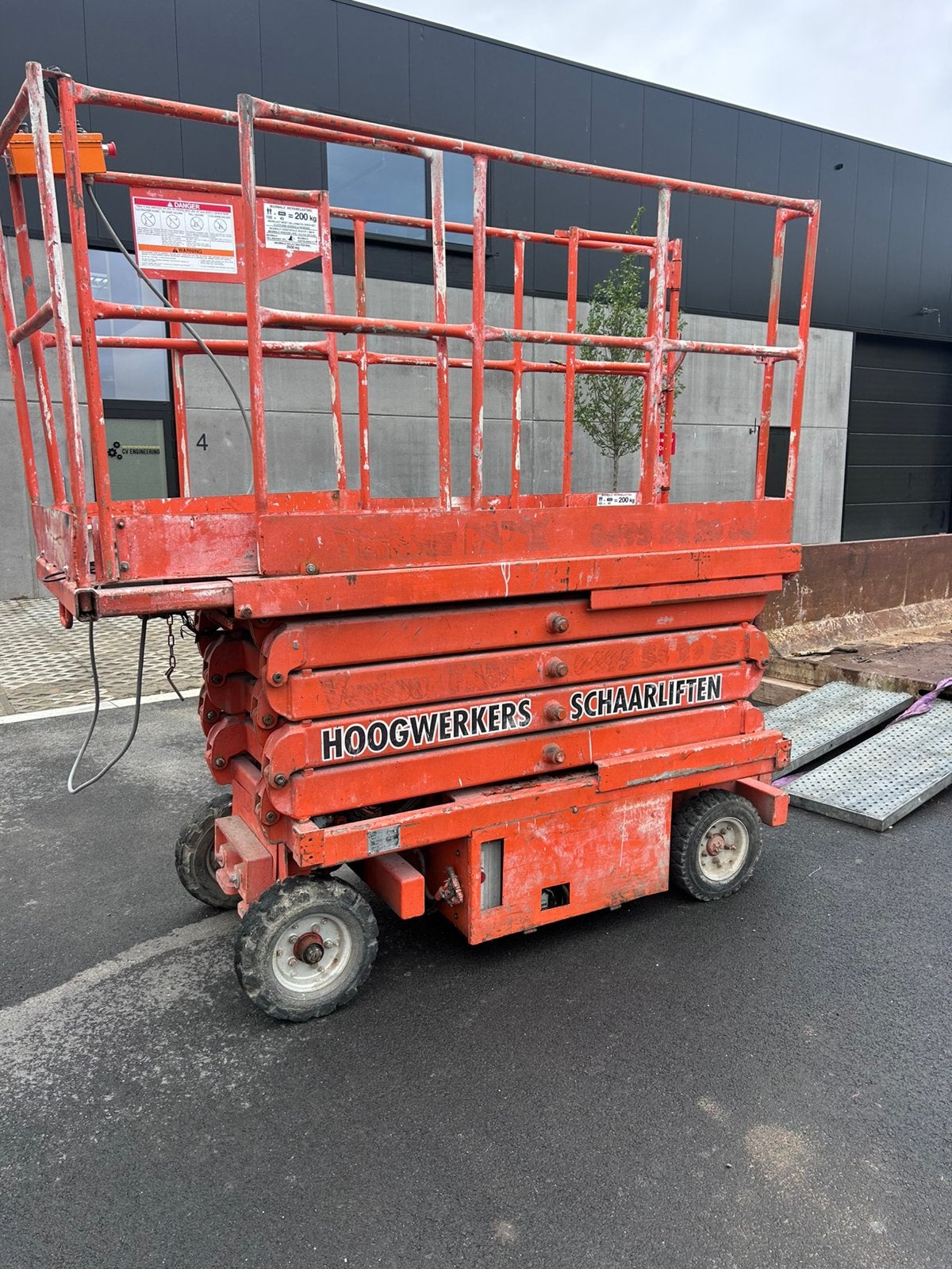 Hoogtewerker, Ophalen