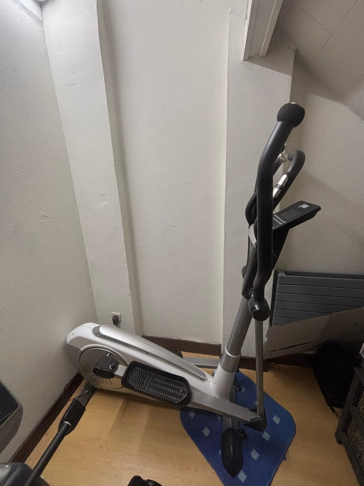 Cross trainer, Sport en Fitness, Fitnessapparatuur, Ophalen, Zo goed als nieuw, Armen, Crosstrainer
