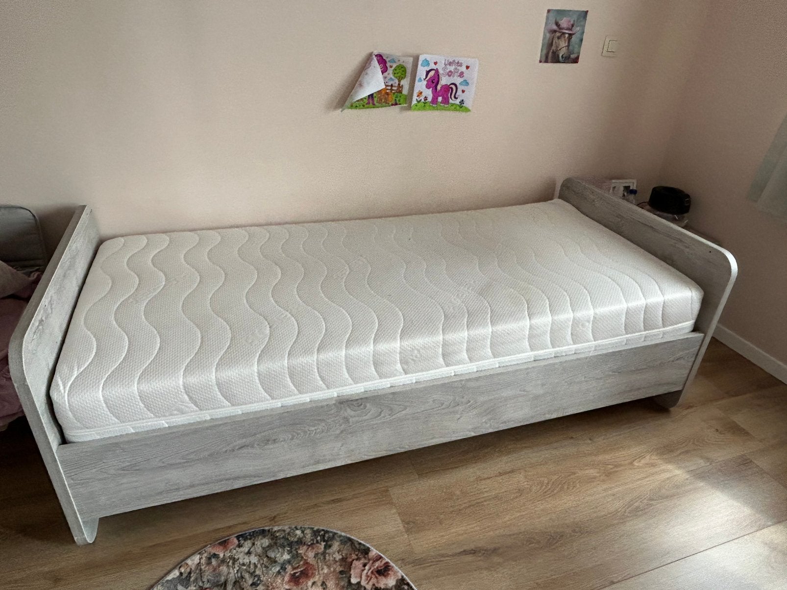 1 persoonsbed, Huis en Inrichting, Ophalen, Zo goed als nieuw
