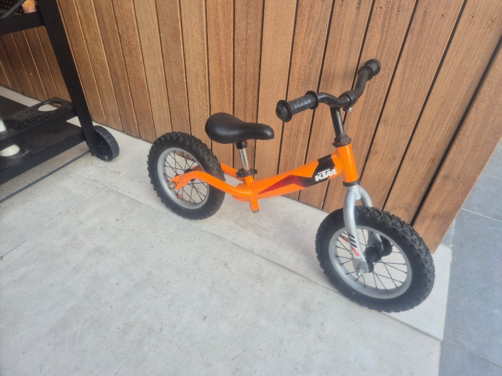 Ktm loopfiets, Kinderen en Baby's, Speelgoed | Buiten | Voertuigen en Loopfietsen, Ophalen, Loopfiets
